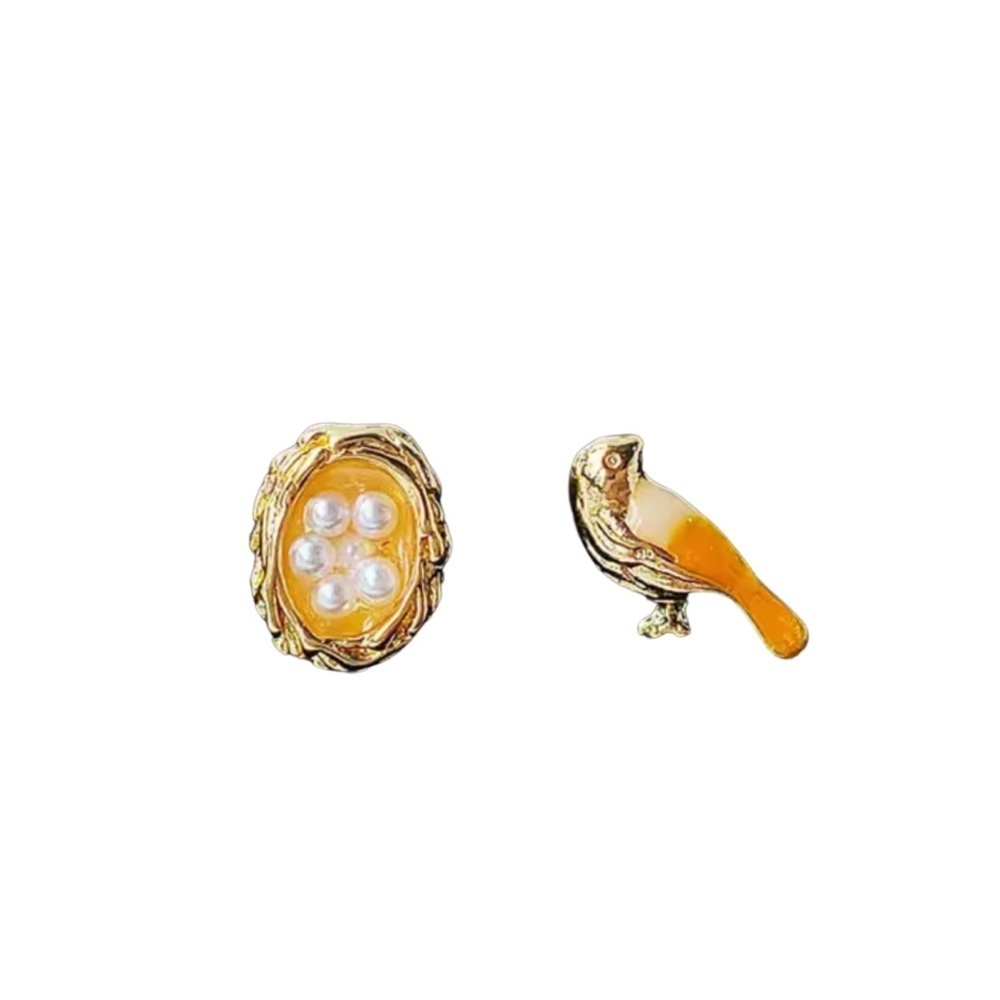 Bird & Nest Mismatched Stud Earrings – 12mm Enamel and Pearl Detail – Nature-Ins